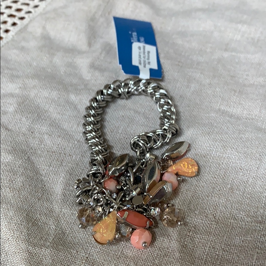 Vera Wang Bracelet 9$
